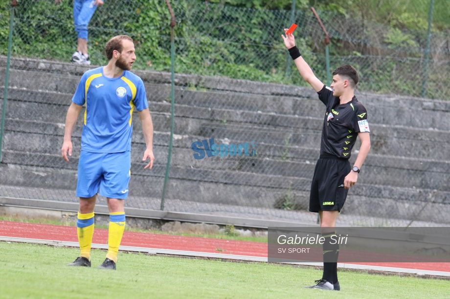 Calcio. Stangata sulla Cairese: squalificato Giribone fino a fine giugno. Due turni a Facello e Benzi, uno a Piana