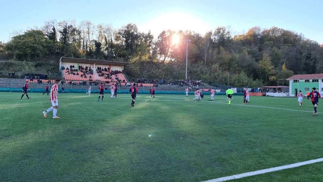 Calcio, Prima Categoria. Big match a forte rischio, l'Andora ha chiesto il rinvio della sfida con la Carcarese