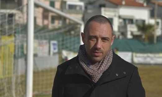 Calcio, Imperia. Ufficiali le dimissioni di Chiarlone, ora il Savona: "Sono stati tre anni bellissimi"