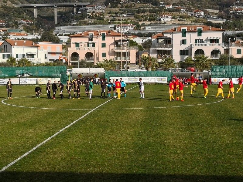 Calcio. Oggi è il giorno del Consiglio Federale straordinario, tutti i campionati in attesa di sviluppi
