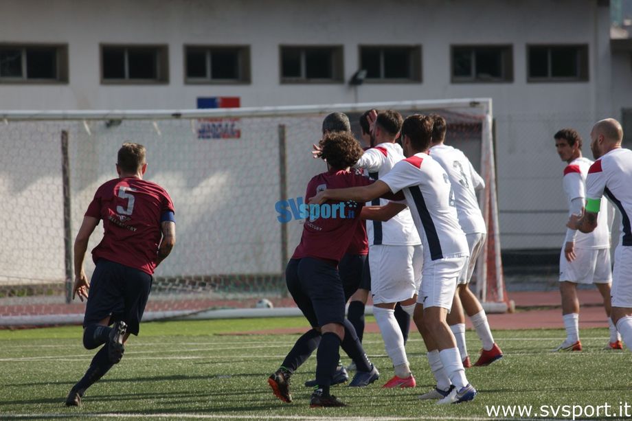 Calcio, Serie D. Il Vado vuole togliersi ogni ansia, alle 15:00 al Chittolina il turno infrasettimanale con il Borgosesia