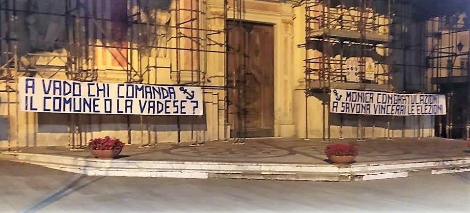 Calcio, Savona. Striscioni nella notte a Vado: &quot;Comanda il Comune o la Vadese?&quot;