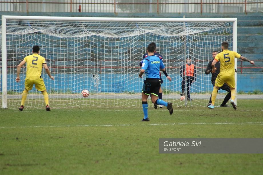 Calcio, Savona. La piazza attende fatti, ma filtrano ulteriori indiscrezioni sulla trattativa per il passaggio del club