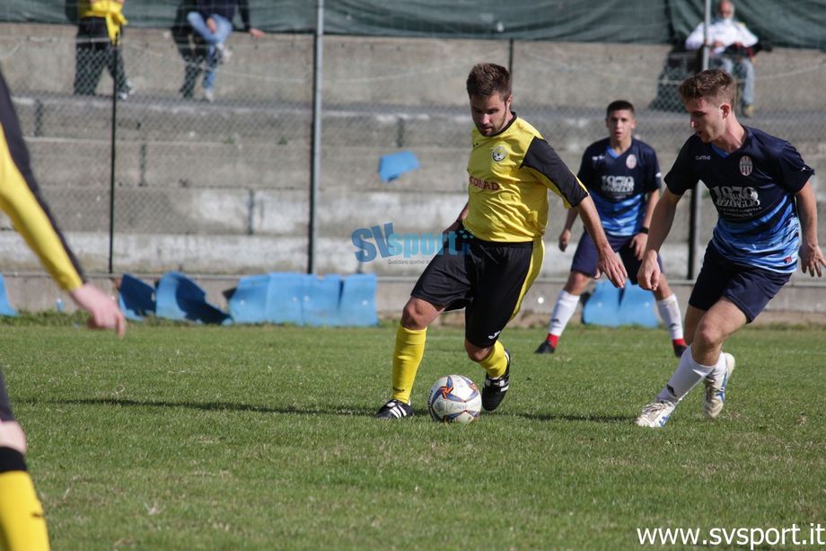 Calcio dilettantistico. Tra una settimana il via alle riunioni. Il nodo non è quando, ma come chiudere i campionati
