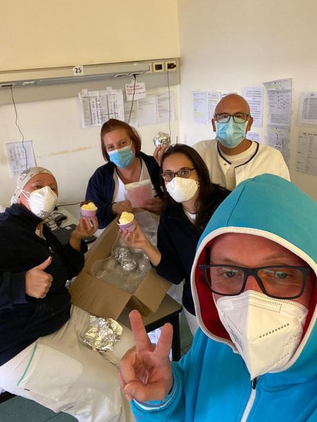 Calcio, Asd Savona. Visita con gelato per il vicepresidente Marinelli all'ospedale San Paolo