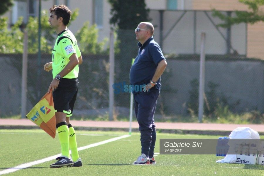 Calcio. Vado, Tarabotto non salva nulla dopo il ko contro il Ligorna: "Errori e atteggiamento sbagliato, in questo momento non ci voleva una prestazione del genere" Calcio. Vado, Tarabotto non salva nulla dopo il ko contro il Ligorna: "Errori e atteggiamento sbagliato, in questo momento non ci voleva una prestazione del genere"