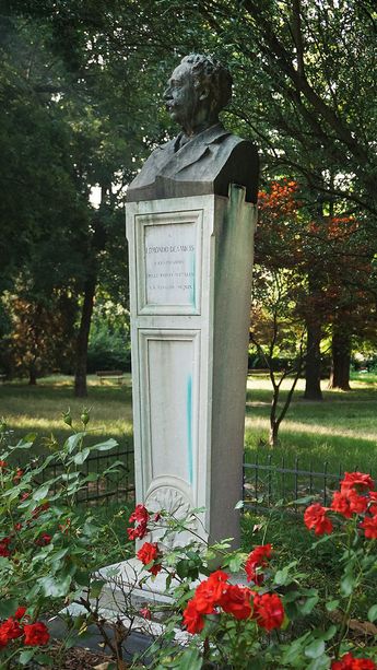 Pinerolo, l’assessore Bächstädt vs Trombotto (Italia Nostra): «Pulirò io il basamento del busto di De Amicis» Pinerolo, l’assessore Bächstädt vs Trombotto (Italia Nostra): «Pulirò io il basamento del busto di De Amicis»