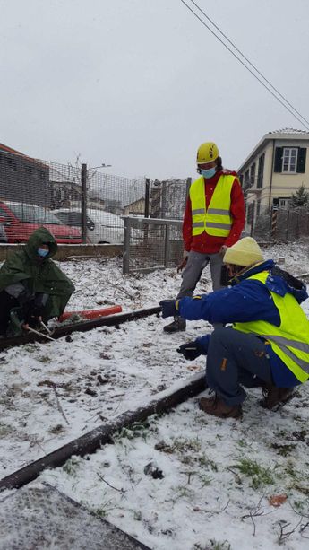 Cantiere simbolico per riattivare la Pinerolo-Torre Pellice