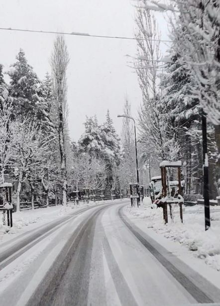 Dopo tanta primavera, è tornato il Generale Inverno: la neve ha imbiancato tutte le vallate torinesi [FOTO]