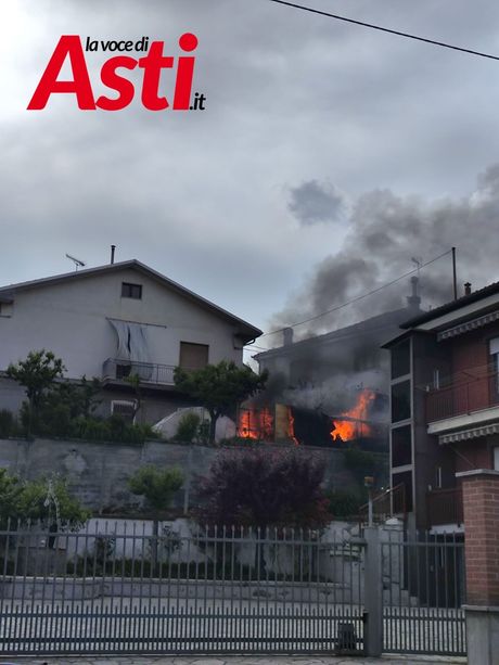 Incendio ad Asti domato in tempo dai Vigili del Fuoco [FOTO E VIDEO]