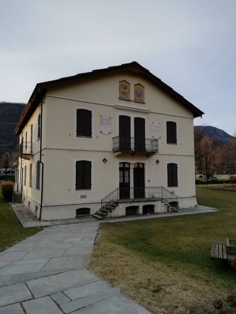 A Torre Pellice istruzioni per scaldarsi con la legna in modo sostenibile