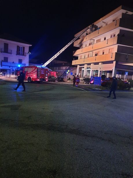 Dopo l’incendio di giovedì mattina a Luserna San Giovanni gli evacuati non sono ancora rientrati in casa Dopo l’incendio di giovedì mattina a Luserna San Giovanni gli evacuati non sono ancora rientrati in casa
