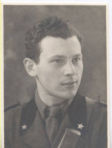 Il 25 Aprile di Torre Pellice ricorda il cavaliere partigiano, morto ad Angrogna Il 25 Aprile di Torre Pellice ricorda il cavaliere partigiano, morto ad Angrogna