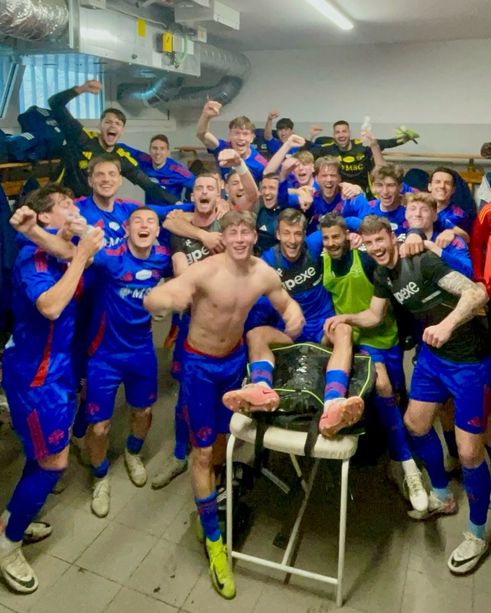 Varesina, e adesso come fai a non sognare? Abbattuta la capolista con fame, destino e stupore: vetta a -5 (VIDEO) Varesina, e adesso come fai a non sognare? Abbattuta la capolista con fame, destino e stupore: vetta a -5 (VIDEO)