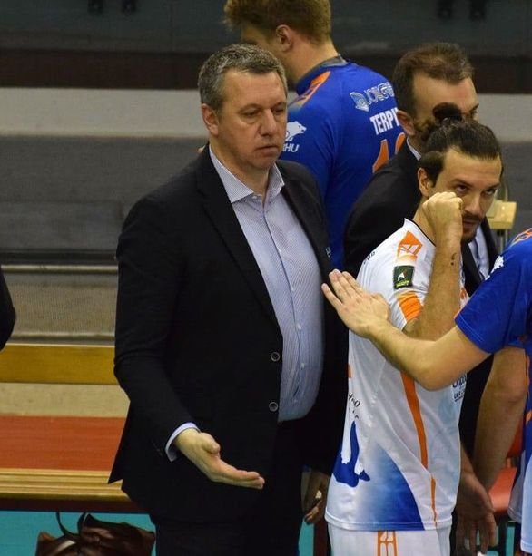 Volley A2/M: Il Vbc Synergy Mondovì con la testa tra presente e futuro, il Ds Andrea Fia: “Qui non molla nessuno! Con il presidente Augustoni stiamo già pensando alla prossima stagione…”