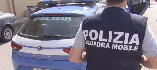 Aggrediscono e derubano una donna, coppia di rapinatori in trasferta presi in centro a Varese Aggrediscono e derubano una donna, coppia di rapinatori in trasferta presi in centro a Varese