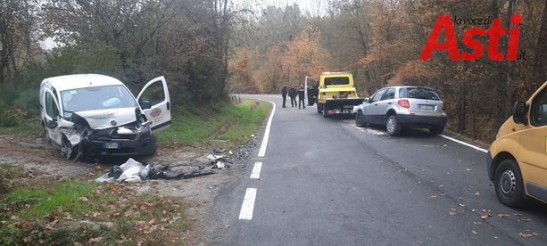 Villanova d’Asti: tre feriti in uno scontro frontale sulla provinciale Villanova d’Asti: tre feriti in uno scontro frontale sulla provinciale