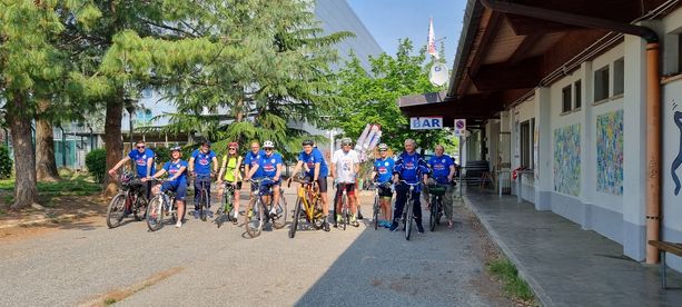 Pedalata con il presidente Prina per festeggiare la salvezza in A1