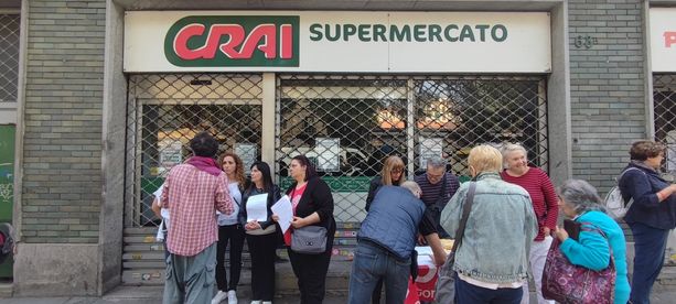 Il Crai di corso Svizzera rischia la chiusura, le dipendenti protestano e avviano una raccolta firme nel quartiere Il Crai di corso Svizzera rischia la chiusura, le dipendenti protestano e avviano una raccolta firme nel quartiere