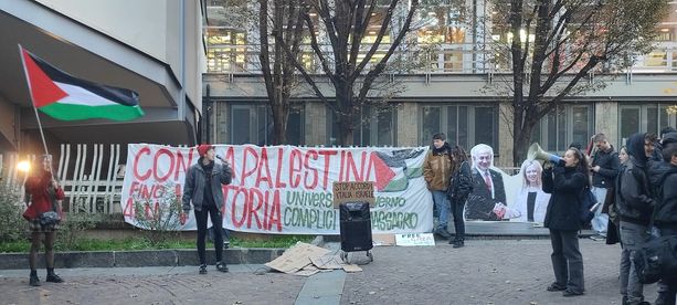 Università, termina l'occupazione di Palazzo Nuovo, studenti in corteo al grido di "Palestina libera" Università, termina l'occupazione di Palazzo Nuovo, studenti in corteo al grido di "Palestina libera"