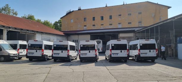 Trasporto studenti disabili, le famiglie diffidano il Comune di Torino: "Per noi il servizio è un inferno"