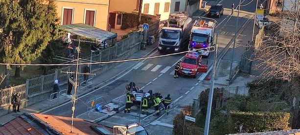 Auto si ribalta in viale Borri, donna gravemente ferita Auto si ribalta in viale Borri, donna gravemente ferita