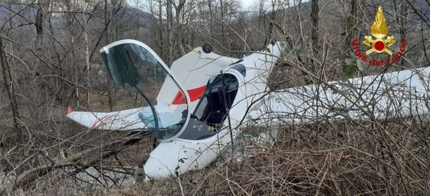 Ultraleggero precipita a Premosello, feriti i due occupanti svizzeri