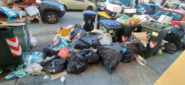 Barriera e San Salvario invase dai rifiuti: in arrivo nuovi cassonetti e più passaggi di raccolta, anche la domenica Barriera e San Salvario invase dai rifiuti: in arrivo nuovi cassonetti e più passaggi di raccolta, anche la domenica