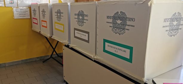 Politiche 2022, un seggio "virtuale" in centro per chi vorrebbe votare, ma non può farlo Politiche 2022, un seggio "virtuale" in centro per chi vorrebbe votare, ma non può farlo
