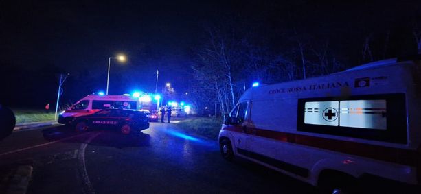 Schianto in serata a Samarate, elisoccorso in volo: coinvolte due ragazze e un uomo, almeno un ferito grave Schianto in serata a Samarate, elisoccorso in volo: coinvolte due ragazze e un uomo, almeno un ferito grave