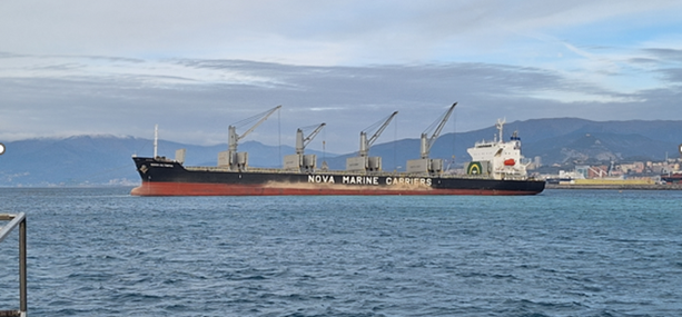 Nuova Diga Foranea, i lavori avanzano: già un milione di tonnellate di ghiaia sui fondali