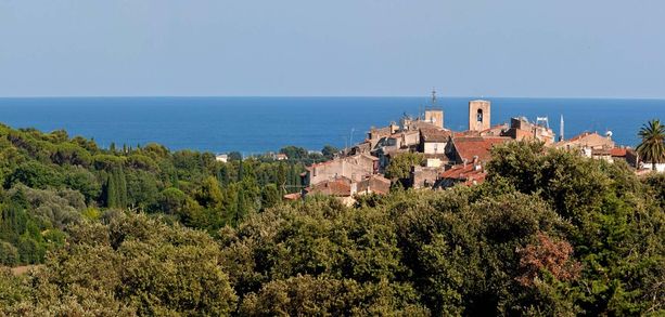Biot International Glass Festival porterà il vetro al centro di 3 giorni di eventi a settembre, avant premier dal 2 agosto con Glass is Beautiful Biot International Glass Festival porterà il vetro al centro di 3 giorni di eventi a settembre, avant premier dal 2 agosto con Glass is Beautiful