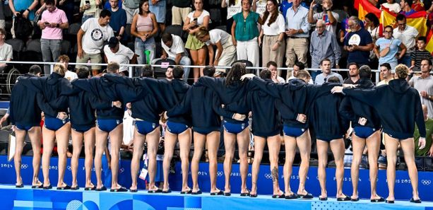 Parigi 2024. Protesta clamorosa del 7bello, spalle agli arbitri e quattro minuti di totale passività contro la Spagna