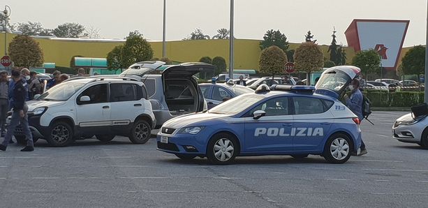 Soldi, bugie e gelosie, fanno da sottofondo al brutale omicidio dell’Auchan di Cuneo