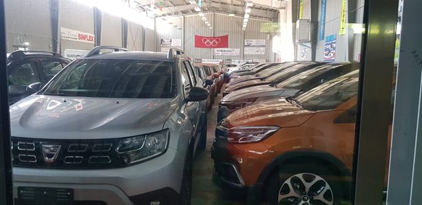 Il Palacurling di Pinerolo diventa autorimessa «per cortesia»