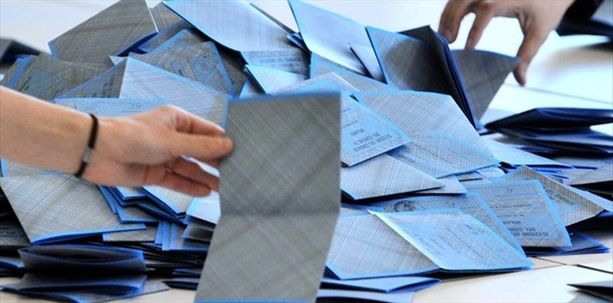 Varese, lunedì riunione (forse) decisiva del centrodestra sulla candidatura di Maroni e sulla questione liste