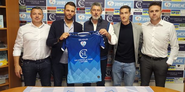 Calcio. Sanremese, ufficiale la scelta del nuovo tecnico: i matuziani ripartono da mister Mattia Gori Calcio. Sanremese, ufficiale la scelta del nuovo tecnico: i matuziani ripartono da mister Mattia Gori