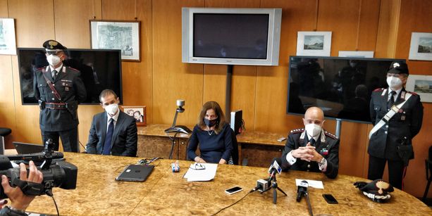 Boss dirigeva traffico di droga dal carcere: 9 arresti dei carabinieri