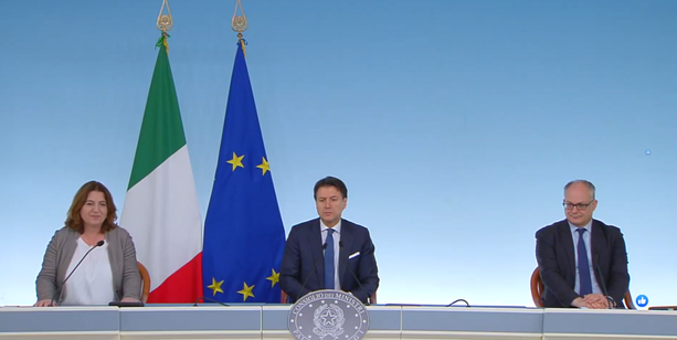 Il Governo in campo con 25 miliardi per lavoro ed economia: "Nessuno perderà il posto per il Coronavirus" Il Governo in campo con 25 miliardi per lavoro ed economia: "Nessuno perderà il posto per il Coronavirus"