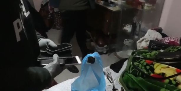 Genova, la Digos scopre filonazisti e materiale pedopornografico su Telegram, tre arresti