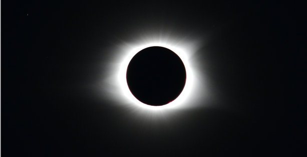 Eclissi di Sole, dove vederla oggi nel Varesotto: il lago? Meglio la pianura. Ecco i punti migliori