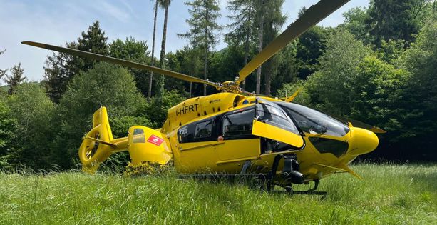 Bimbo morso da una vipera al Mottarone, bambina cade a Macugnaga: superlavoro per i soccorritori sui monti del Verbano