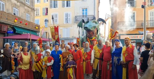 Draghi, tradizioni e spettacoli: Draguignan si trasforma per due giorni di festa Draghi, tradizioni e spettacoli: Draguignan si trasforma per due giorni di festa