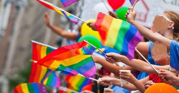 Irruzione in CasArcobaleno e insulti contro gli omosessuali durante un evento Arcigay Irruzione in CasArcobaleno e insulti contro gli omosessuali durante un evento Arcigay