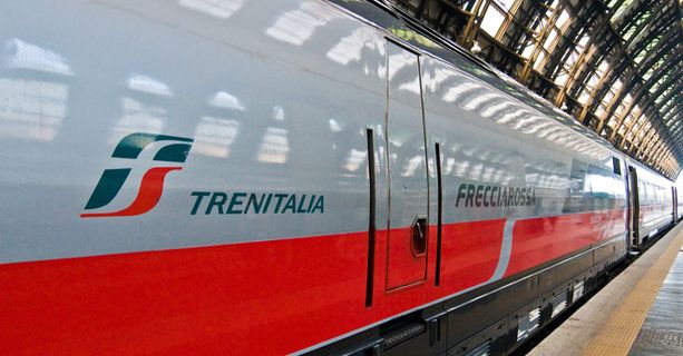 Treno Torino-Napoli deraglia in galleria a Roma: ritardi di oltre 90 minuti su tutta la linea Treno Torino-Napoli deraglia in galleria a Roma: ritardi di oltre 90 minuti su tutta la linea