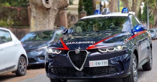 Mornago: vessazioni, minacce e botte ai genitori. Arrestato dai carabinieri Mornago: vessazioni, minacce e botte ai genitori. Arrestato dai carabinieri