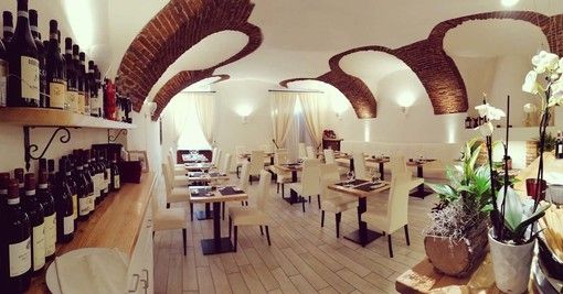Preferenza italiana per il ristorante durante le vacanze, ma non quello gourmet