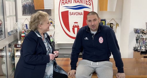 Rari Nantes Savona. Fiori d'arancio, famiglia e focaccia per capitan Valerio Rizzo: &quot;Savonesi, il vostro sostegno è decisivo&quot; (VIDEO)