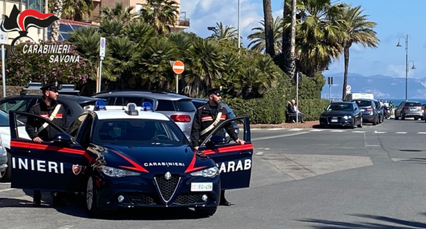 Rubano biciclette e bancomat durante la Granfondo di Laigueglia: arrestate due persone dai Carabinieri Rubano biciclette e bancomat durante la Granfondo di Laigueglia: arrestate due persone dai Carabinieri