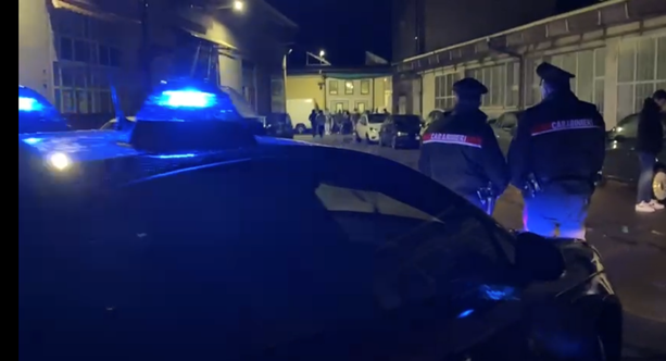 I carabinieri controllano il green pass. Sanzionati cliente e titolare di un bar